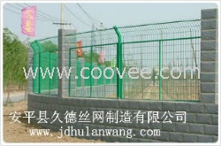 圍墻防護(hù)網(wǎng)，隔離網(wǎng)