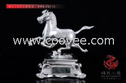 馬踏飛燕-金銀細工